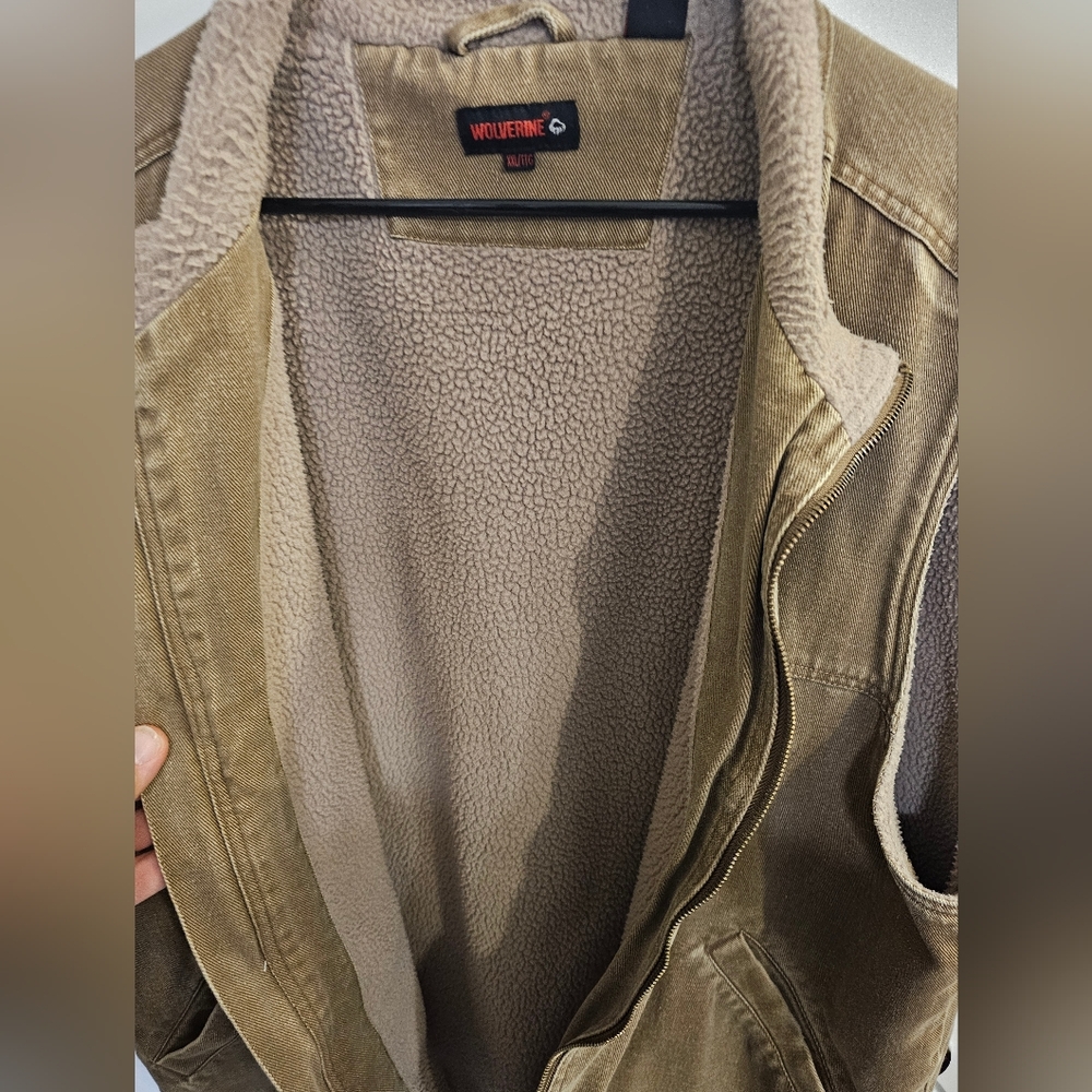 Wolverine Vest - Picture 5 of 5